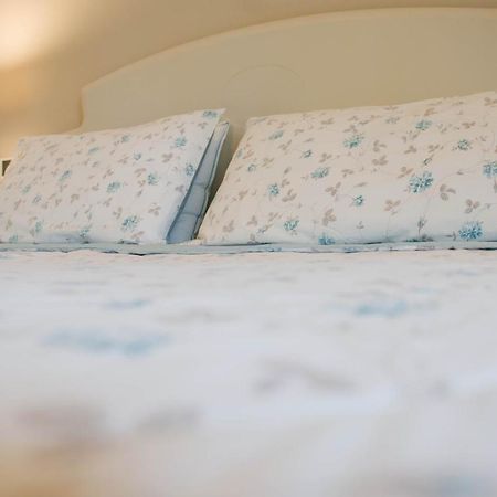 Villa Chiara B&B Biandronno Zewnętrze zdjęcie