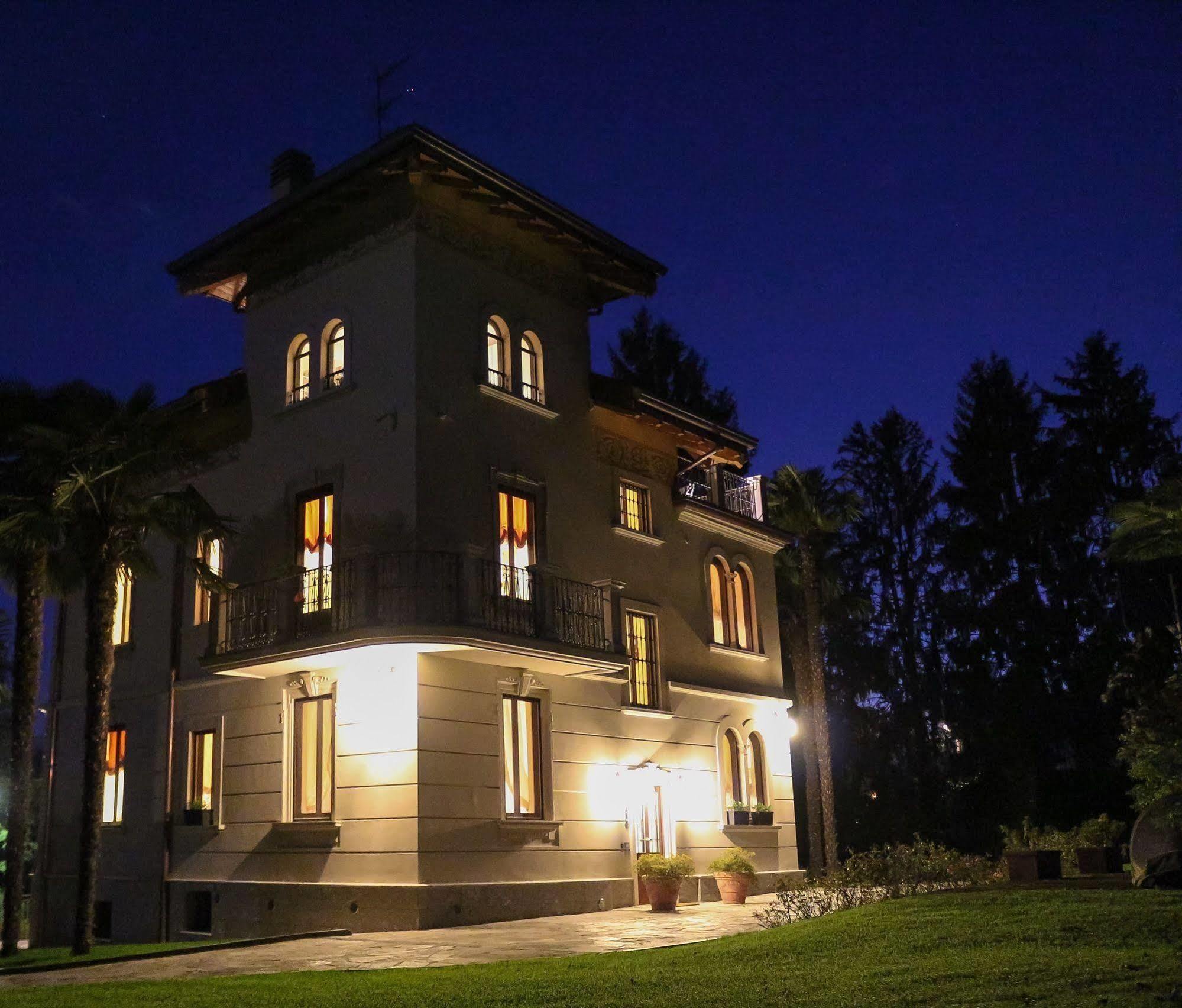 Villa Chiara B&B Biandronno Zewnętrze zdjęcie