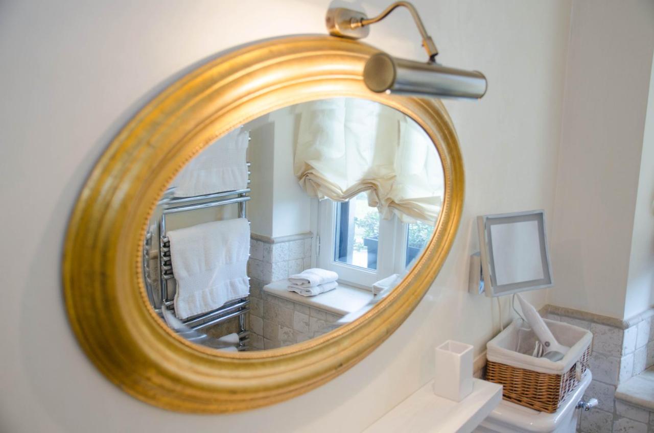 Villa Chiara B&B Biandronno Zewnętrze zdjęcie